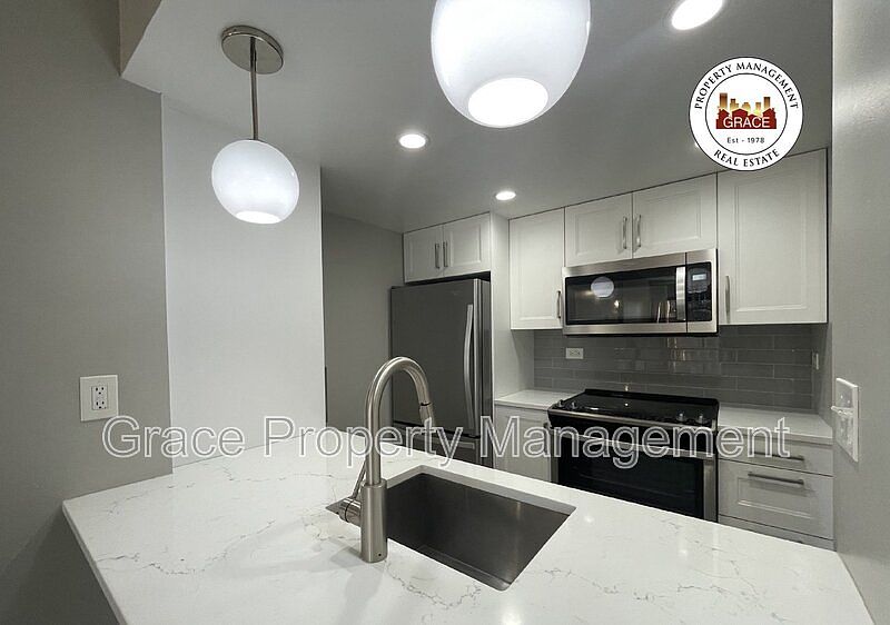 1st image of 400 S Lafayette St APT 605