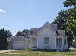 611 6th Ave, Mendota, IL 61342