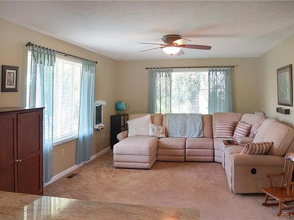 4th image of 5572 Hugh Dr