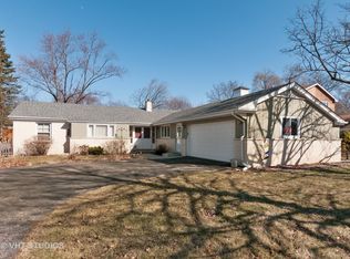 666 Buena Vista Dr, Glen Ellyn, IL 60137