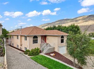 2401 Parkview Dr, Kamloops, BC V2B7H9