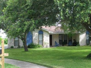 217 Timbertrail Cir, Portland, TX 78374