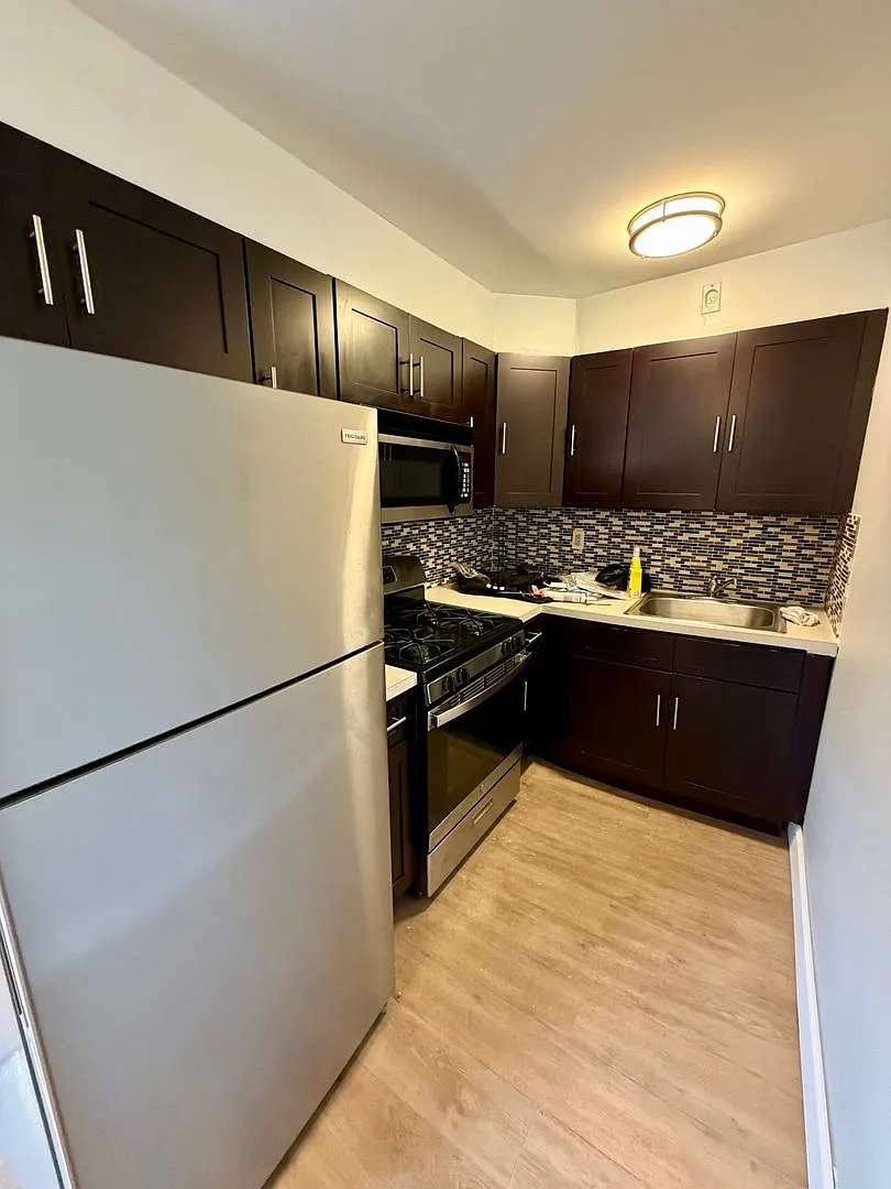 91 Hamilton Ave. — Photo 2