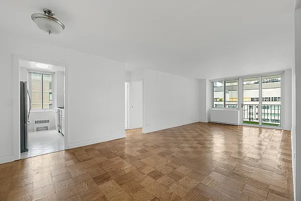 Rented by Level Group | media 1