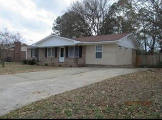 215 Laverne Dr, Warner Robins, GA 31088