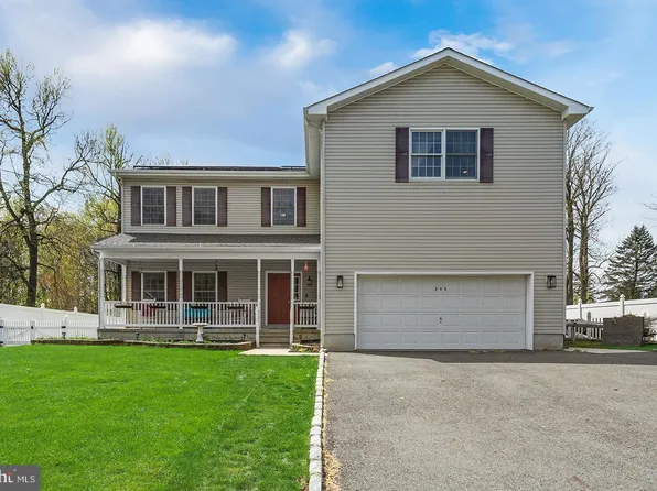 202 Union St, Fieldsboro, NJ 08505