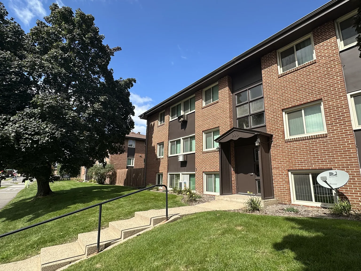 Hub Apartments — Photo 3
