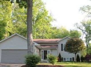 238 Rochester Rd NE, Poplar Grove, IL 61065