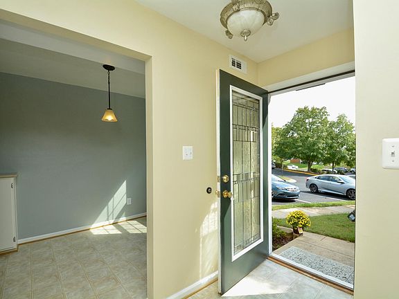 4th image of 4046 Summer Hollow Ct #150C