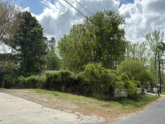 4th image of 2889 Whiteview Dr NW