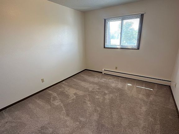 5th image of 910 2nd Ave SW #13