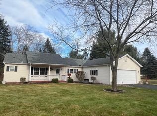 10476 Castaway Ct, Stanwood, MI 49346