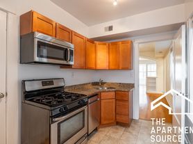 2657 N Saint Louis Ave