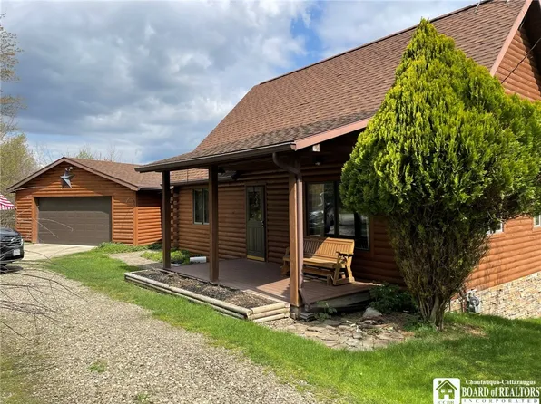 12118 W Main Street Rd, Randolph, NY 14772