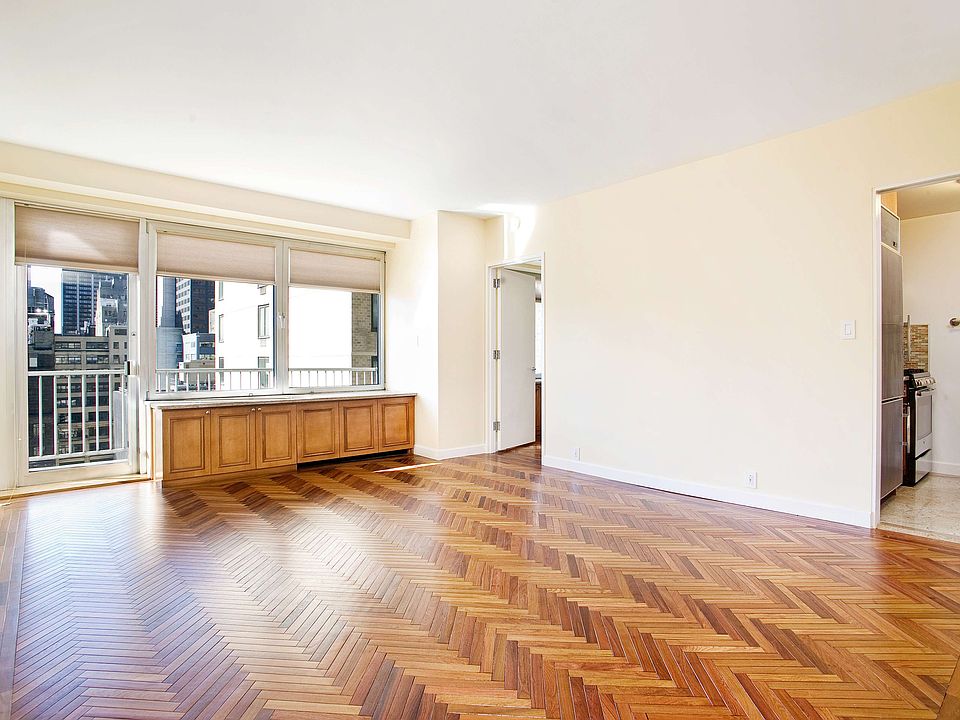 1st image of 216-218 E 47th St #22B