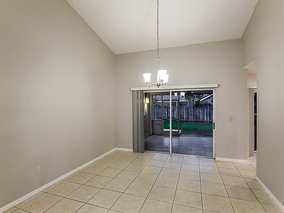 5th image of 1703 Egret Rd