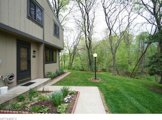 11617 Harbour Light Dr #1617, North Royalton, OH 44133