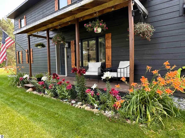1397 Riley Rd SE, Kalkaska, MI 49646