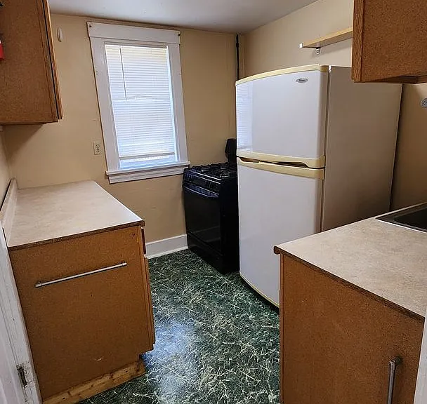 2918 Clermont Ave — Photo 5