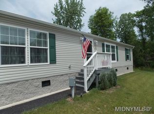 126 Royal Meadows Dr, Clinton, NY 13323