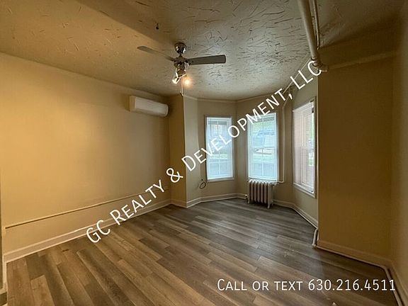 3rd image of 210-214 Dupage St Unit A