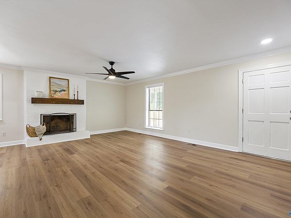 5th image of 3155 Hurricane Rd