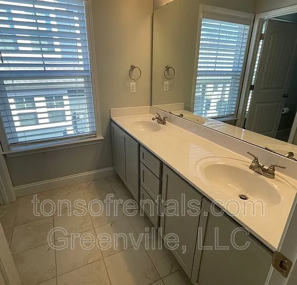 536 Twin Lake Rd — Photo 17