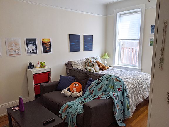 2nd image of 2276 41st St APT 4D