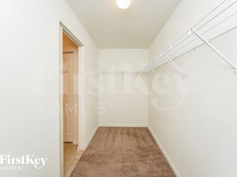 1481 SW Kamchatka Ave — Photo 11