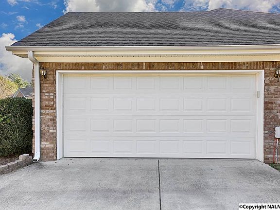3rd image of 106 Silkyscale Cir NE