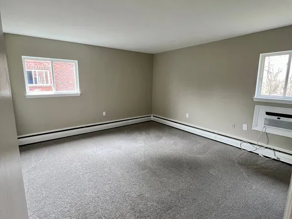 Wallingford South Apartments