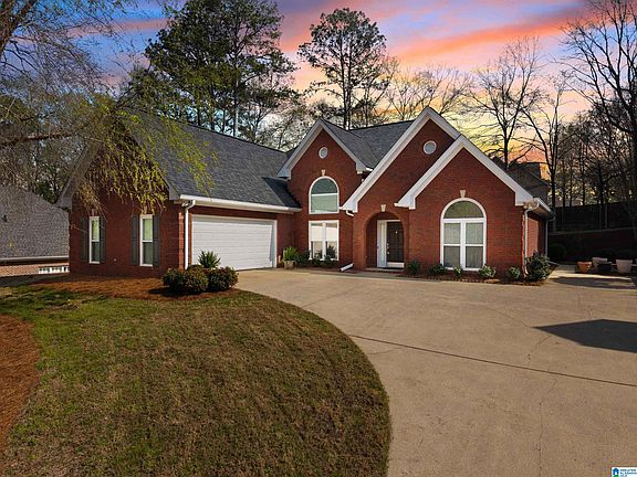2nd image of 29 Monarch Ln