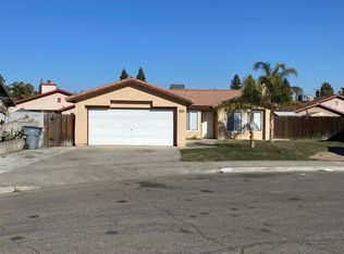 969 E Amber Ave, Fresno, CA