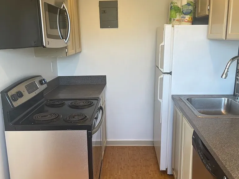 1800 Taylor Ave N #2 — Photo 6