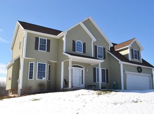 7037 Fisher Rd, Ontario, NY 14519