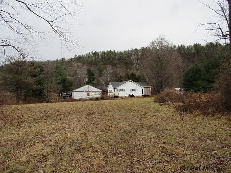 3rd image of 25 COLD SPRING Road