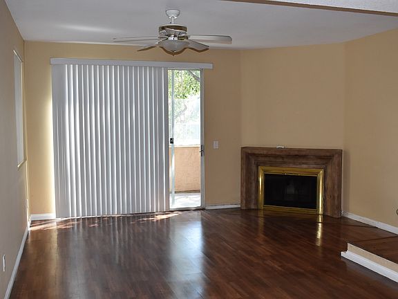 5th image of 13803 Pinkard Way Unit 16