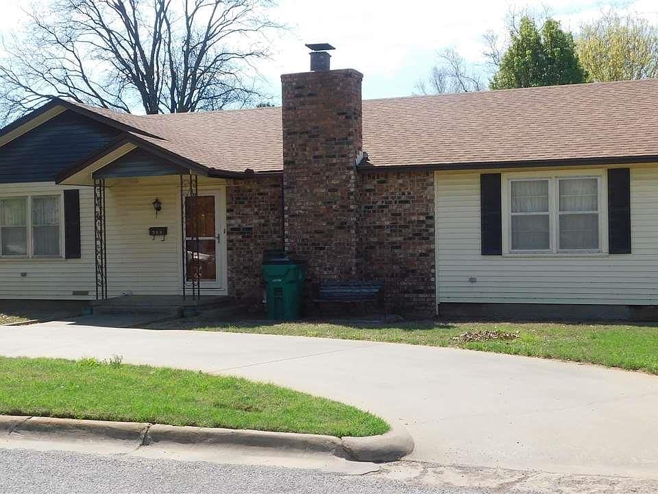 1st image of 504 Meadow Dr