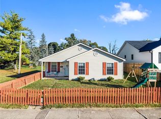 817 Drury Ln, Troy, OH 45373