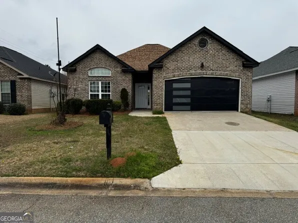 104 Crossing Pl, Warner Robins, GA 31088