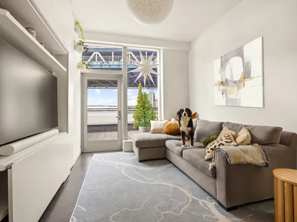 252 South Street image 2 of 28