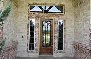 3rd image of 18 Terra Evergreen Dr