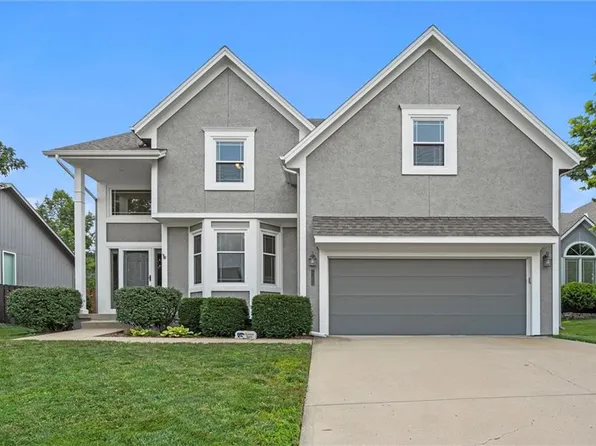 21617 W 53rd Ter, Shawnee, KS 66226