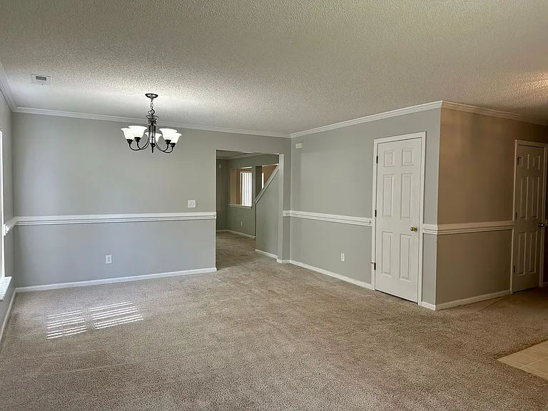 5091 Ballantine Dr — Photo 15