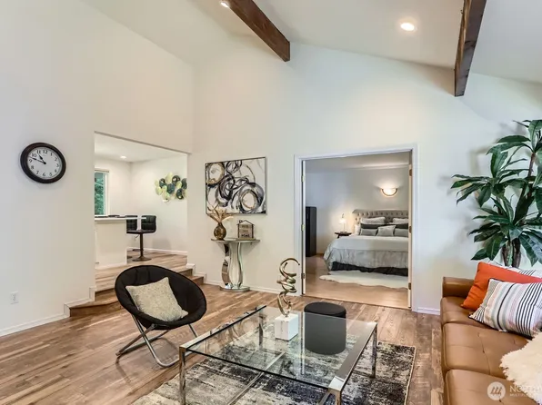 23732 NE 63rd Place S, Redmond, WA 98053