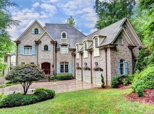 370 Hillside Dr NW, Atlanta, GA