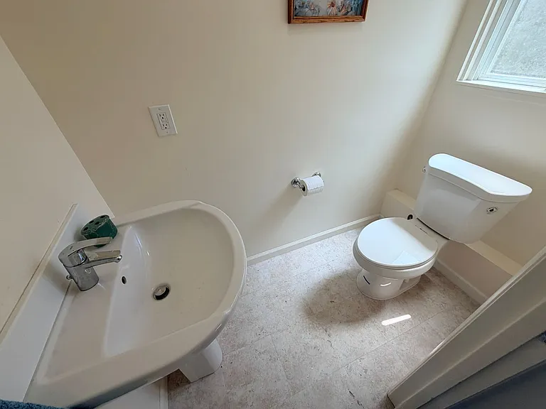 11 Birch Ave — Photo 25