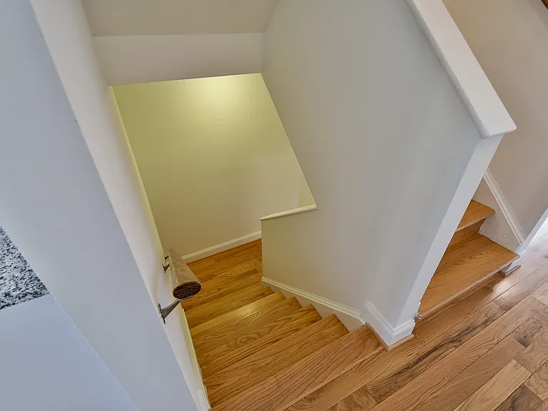 1319 Belmont St NW — Photo 14