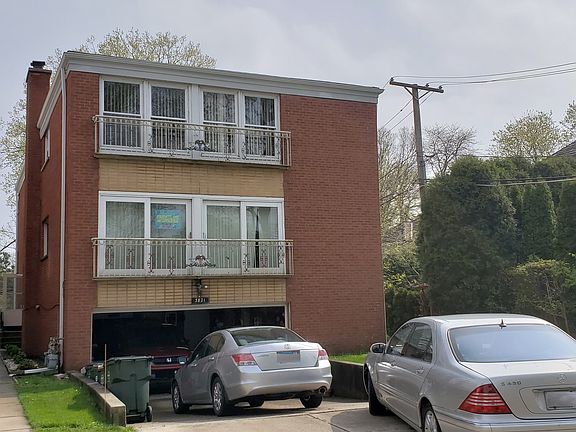 2nd image of 3821 W Morse Ave #1