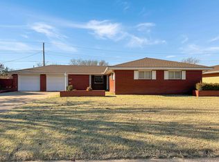 907 Apache Dr, Alva, OK 73717